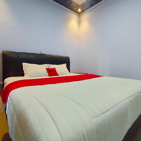 Reddoorz Syariah Near Stasiun Wates Hotel Wates  Eksteriør billede