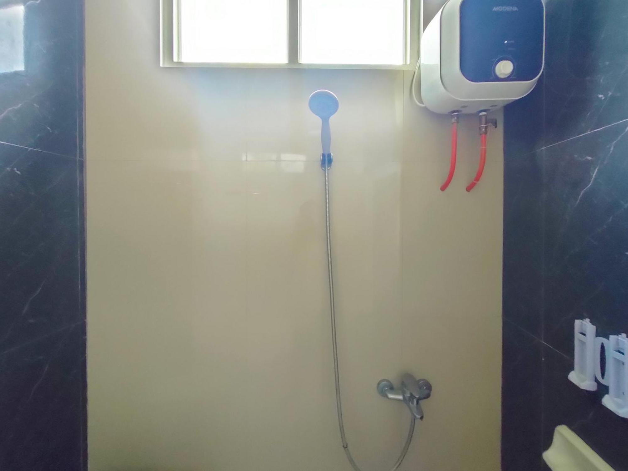 Reddoorz Syariah Near Stasiun Wates Hotel Wates  Eksteriør billede