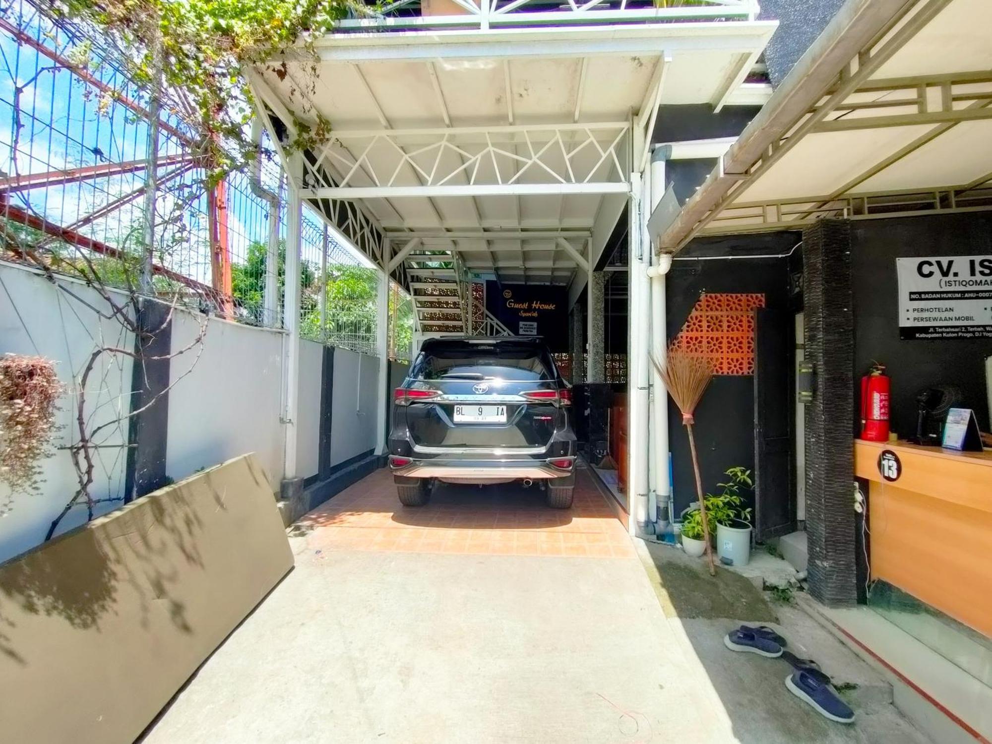 Reddoorz Syariah Near Stasiun Wates Hotel Wates  Eksteriør billede