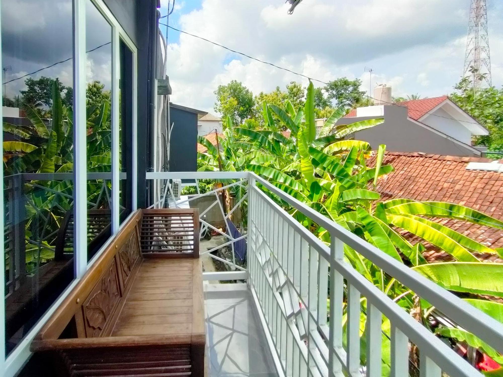Reddoorz Syariah Near Stasiun Wates Hotel Wates  Eksteriør billede